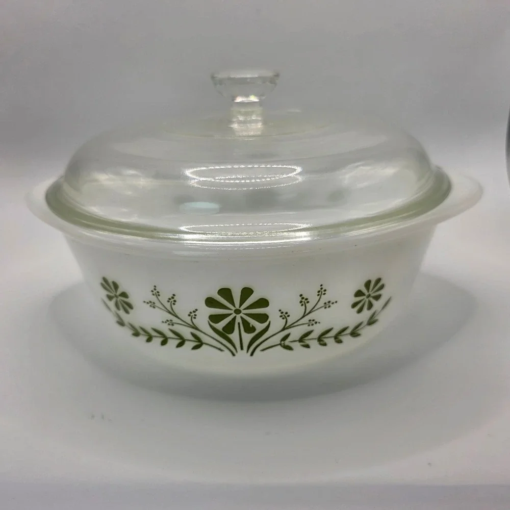 Vintage Glasbake Green Daisy Milk Glass Casserole Dish with Lid J2600 1.5 Qt